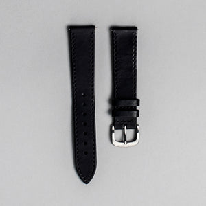 The black Italian veg tan strap with brushed buckle. 18mm